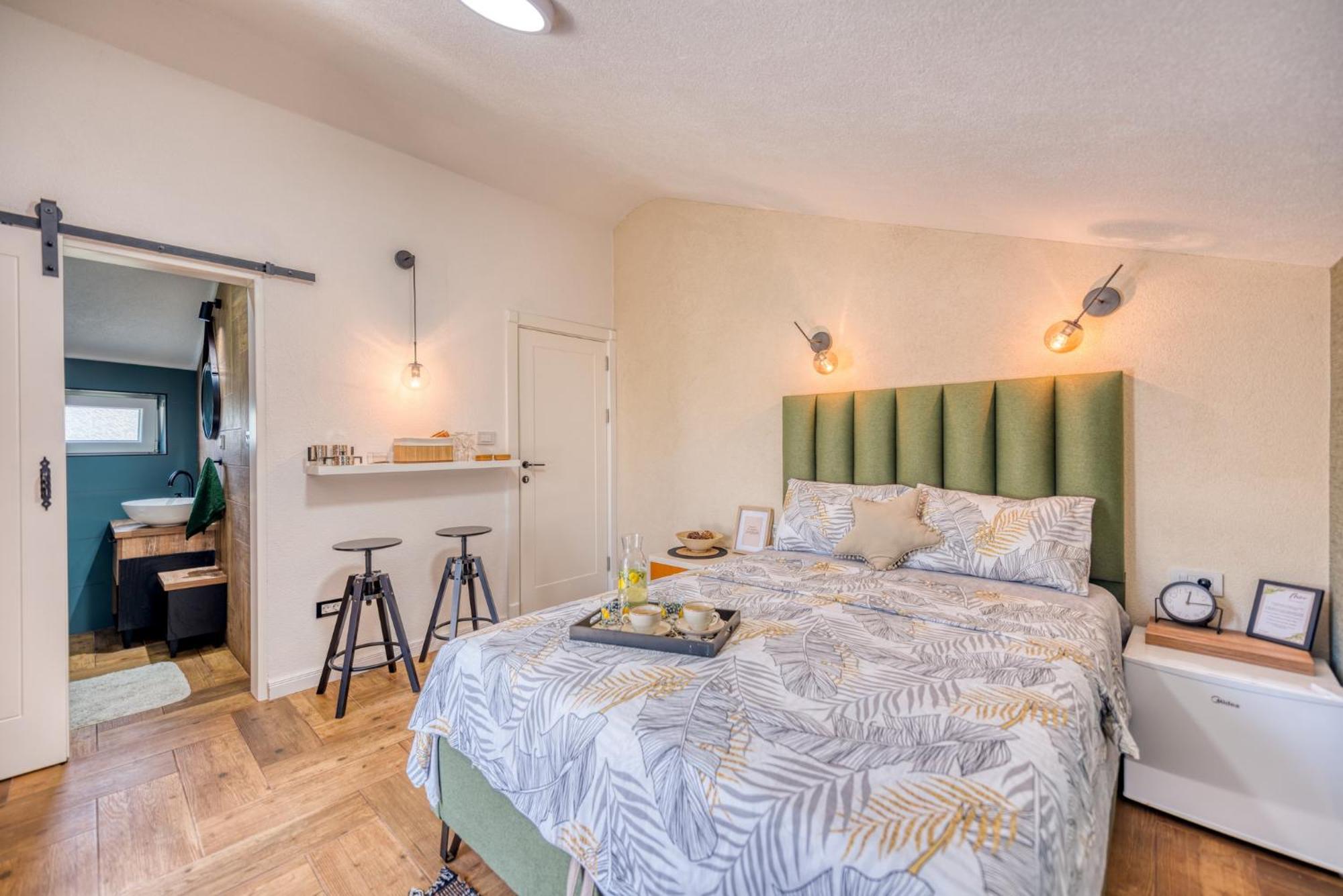 Miro Guesthouse Τίβατ Δωμάτιο φωτογραφία