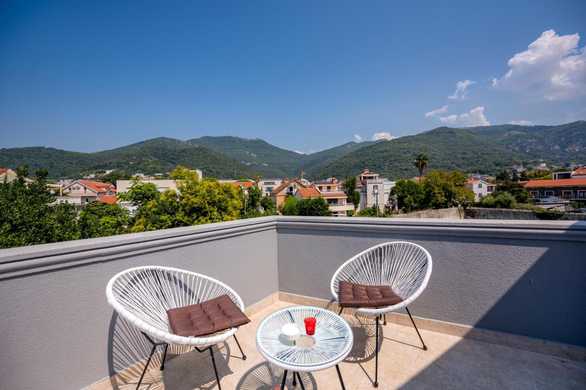 Miro Guesthouse Τίβατ Δωμάτιο φωτογραφία