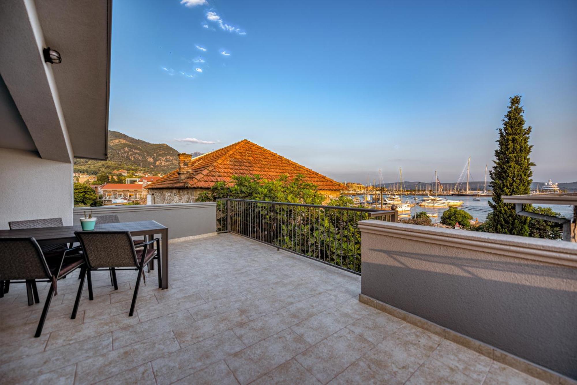 Miro Guesthouse Τίβατ Εξωτερικό φωτογραφία