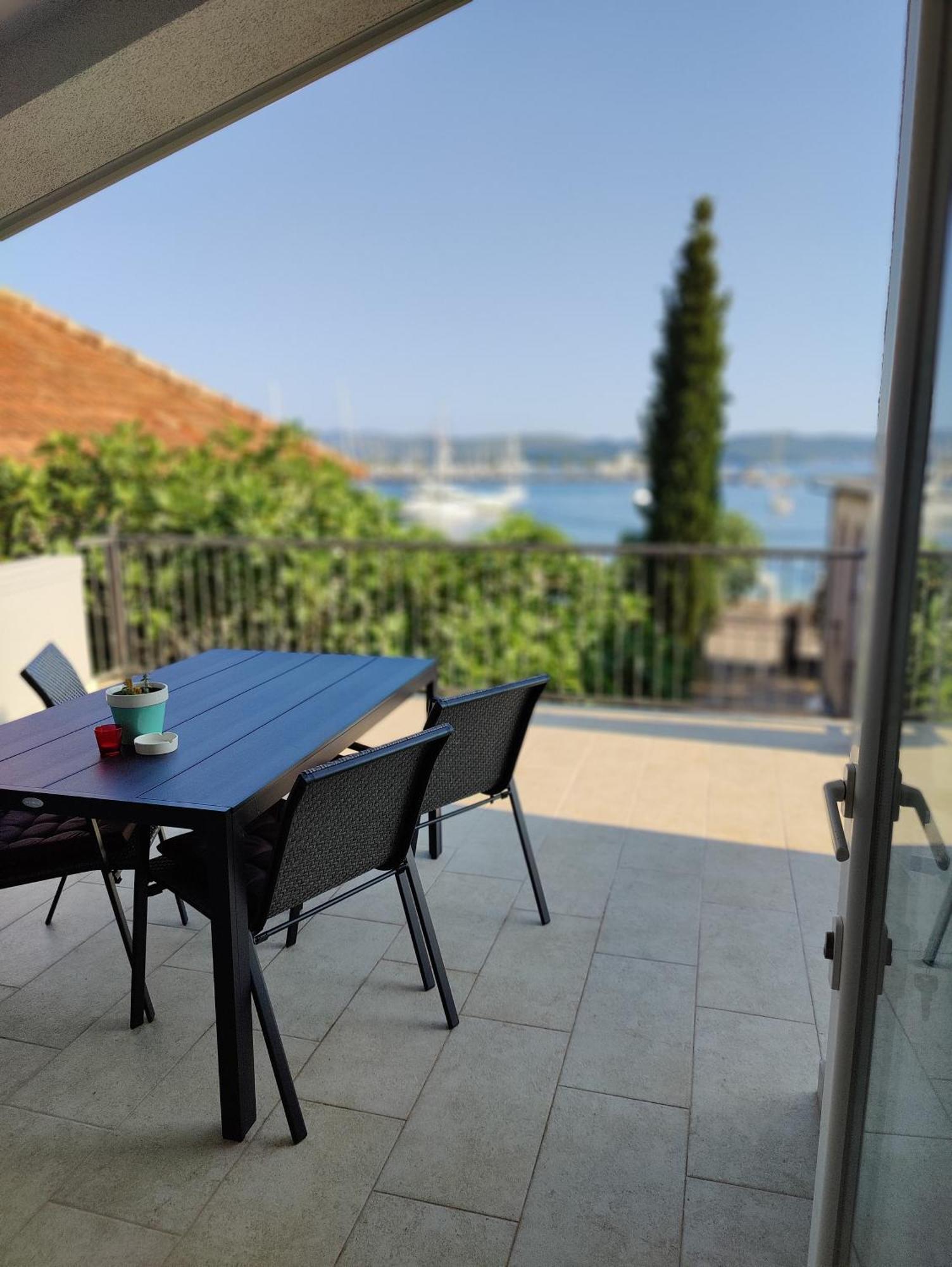 Miro Guesthouse Τίβατ Εξωτερικό φωτογραφία
