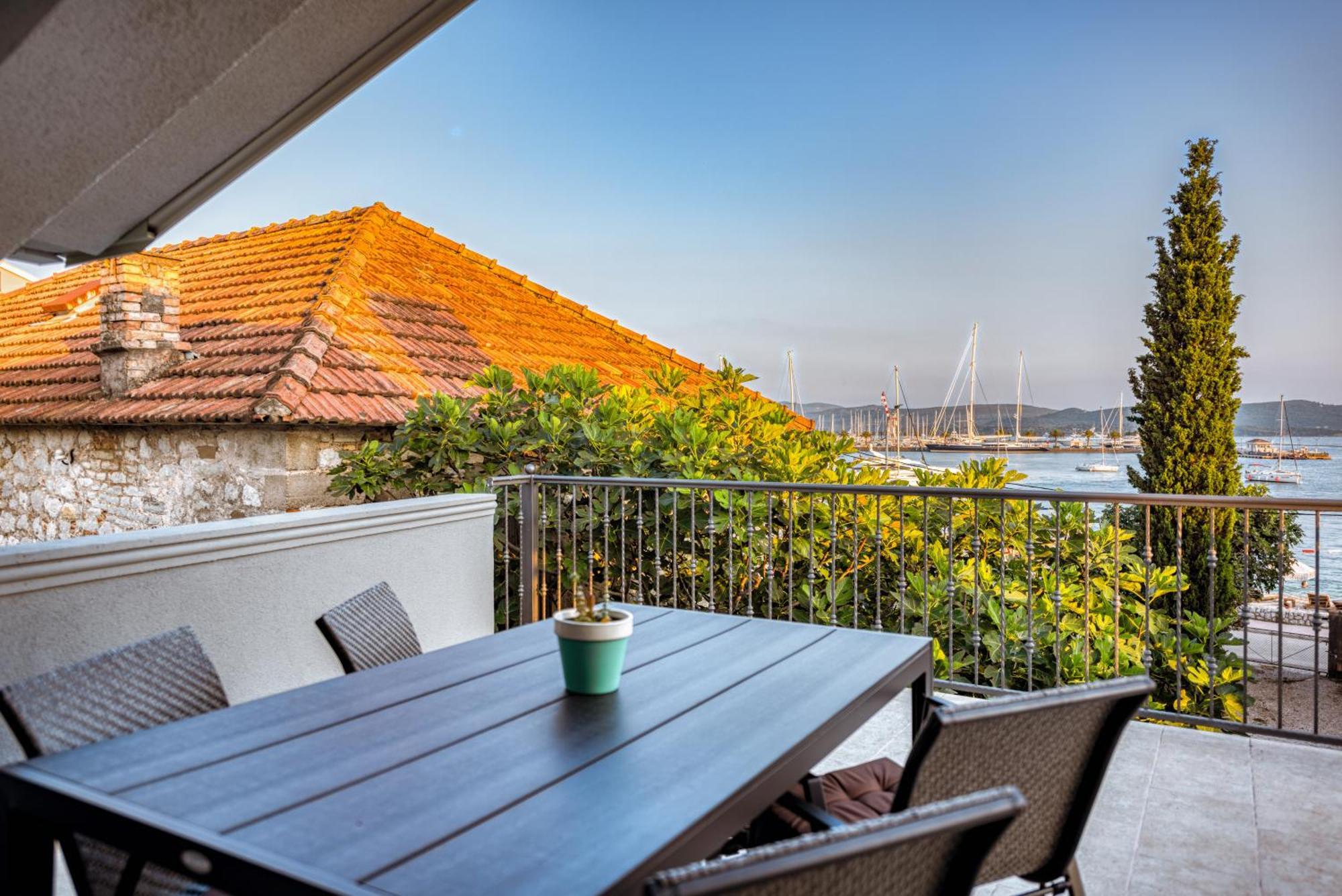 Miro Guesthouse Τίβατ Δωμάτιο φωτογραφία