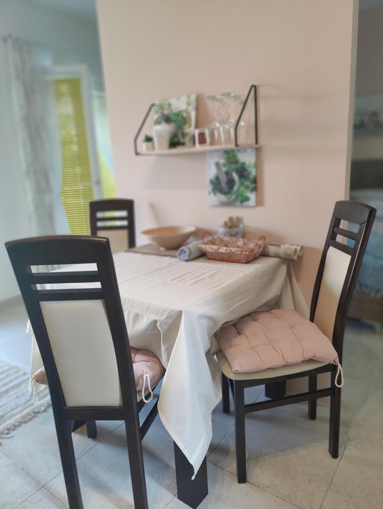 Miro Guesthouse Τίβατ Εξωτερικό φωτογραφία